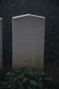 Aubigny Communal Cemetery Extension - Lutz, Johann